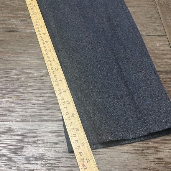 Calvin Klein Men's Move 365 Stretch Wrinkle Resistant Tech Pant in Slim Fit - Picture 9 of 9